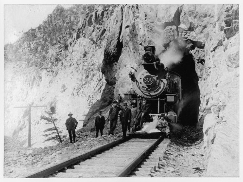 train at gilman