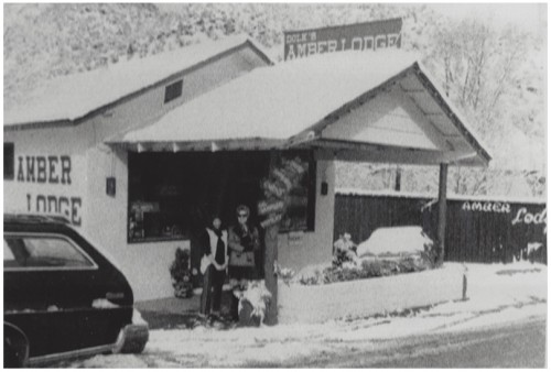 Previously known as Amber Lodge, is now Jemez Mountain Inn.